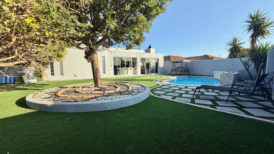 To Let 3 Bedroom Property for Rent in Parklands Western Cape